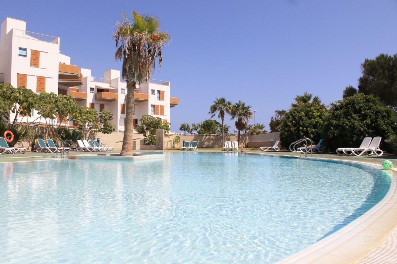 alquilaencanarias El Medano Los Martines frente playa Exterior foto